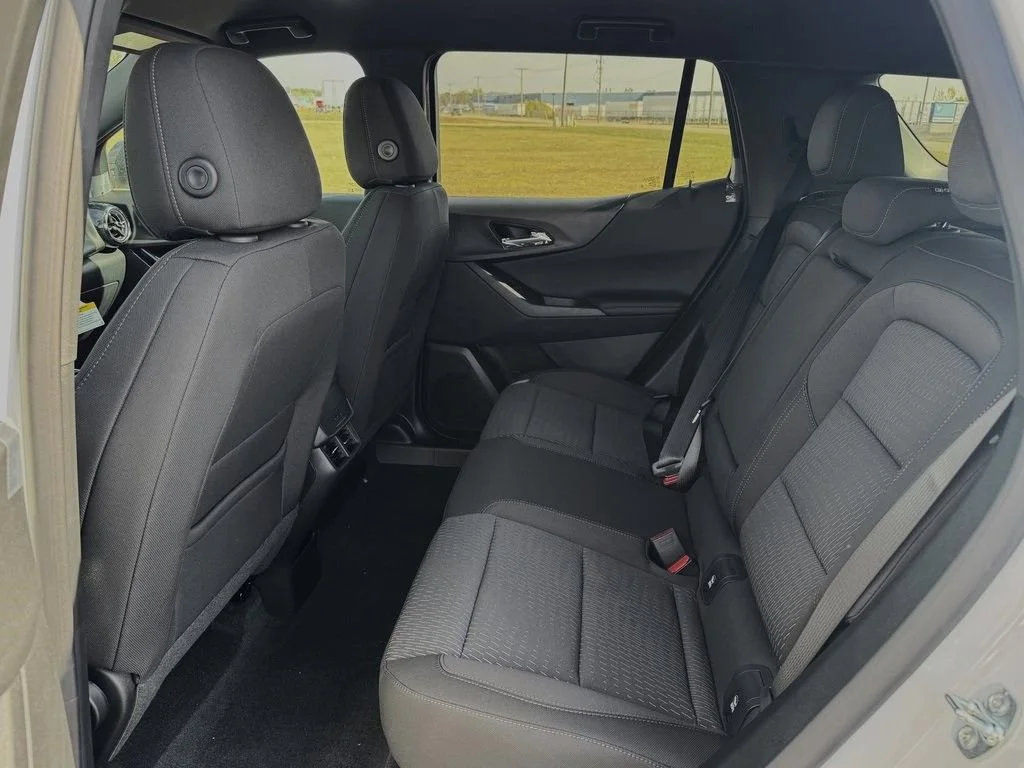 New 2026 Summit White Chevrolet LT image 30
