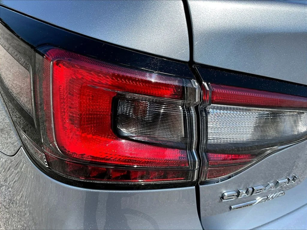 Certified Used 2022 Silver Subaru Limited image 25