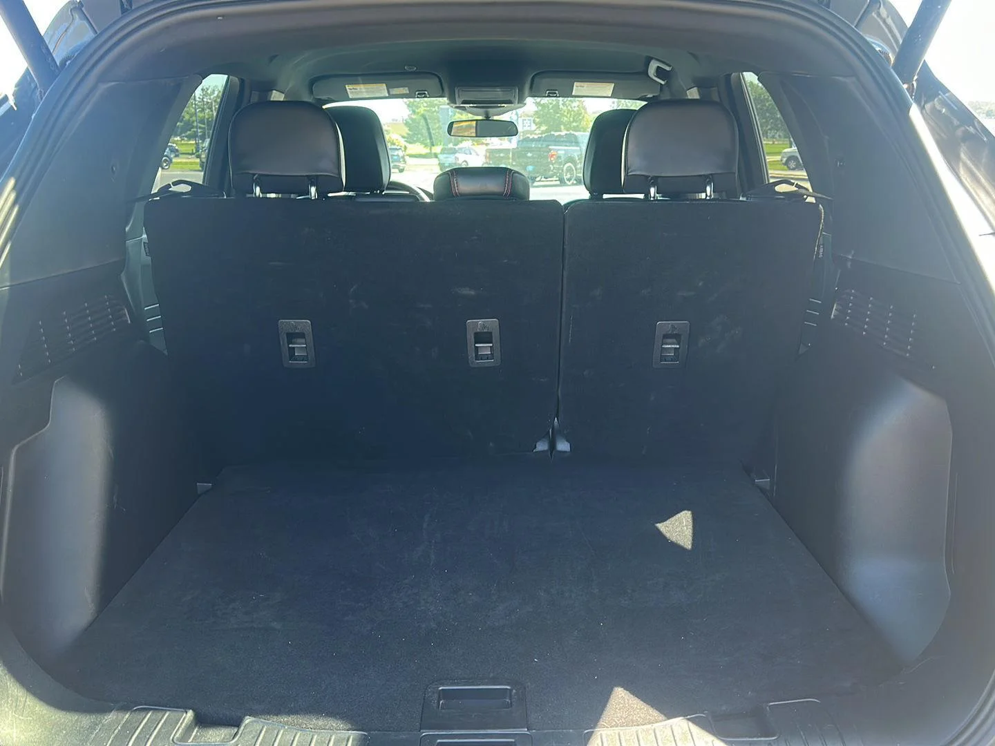 Used 2025 Carbonized Gray Ford ST-Line Select image 14