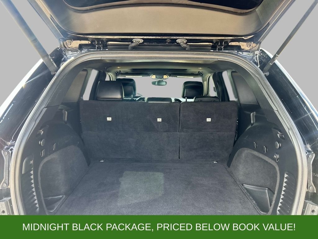 Used 2019 Black Jeep Altitude image 11