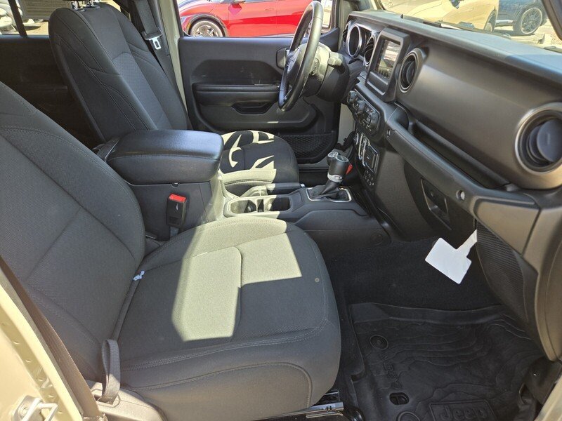 Used 2020 Gobi Clearcoat JEEP SPORT S 4X4 image 15