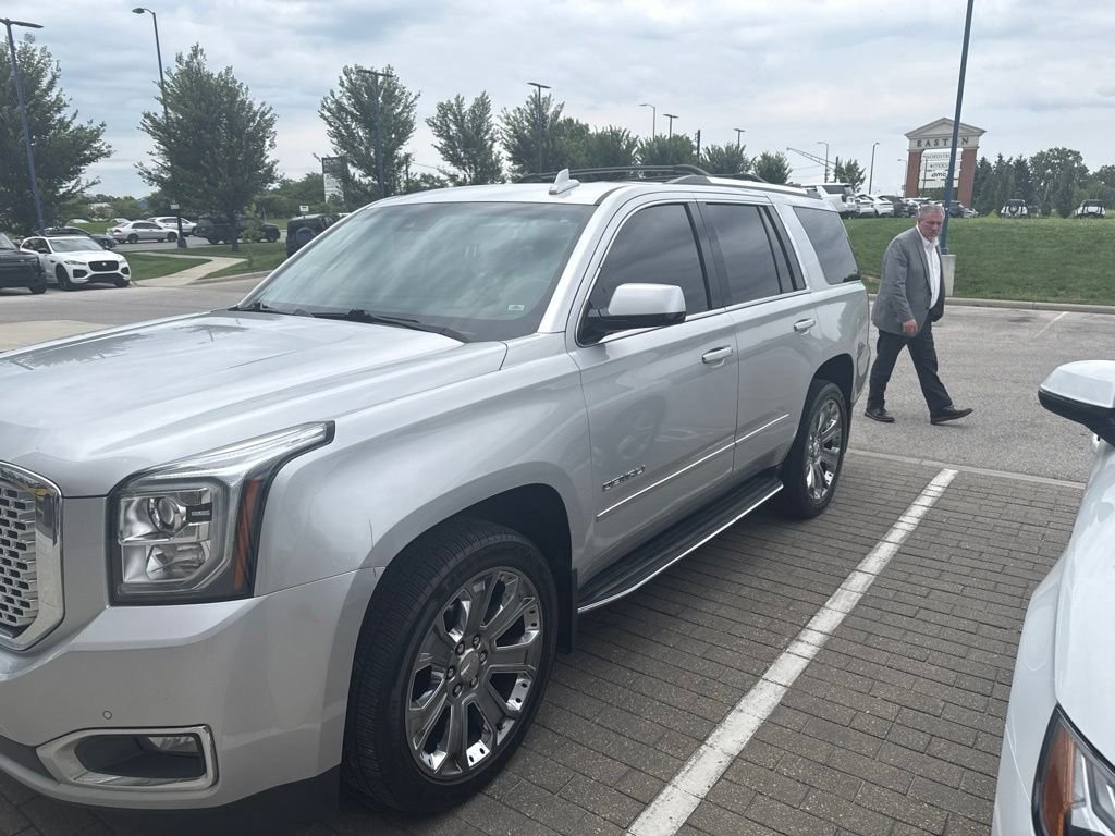 Used 2016 Quicksilver Metallic GMC Denali image 8