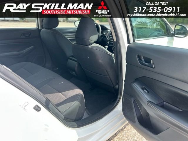 Used 2025 White Nissan 2.5 SV image 13