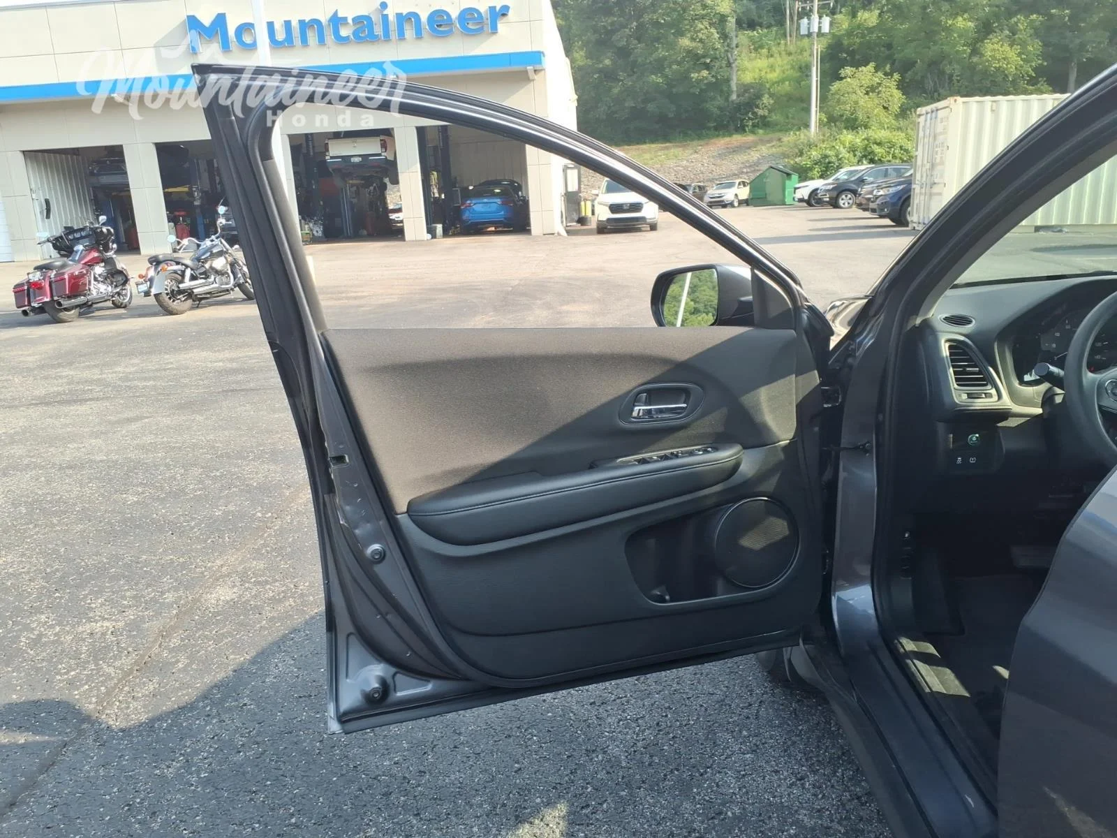 Used 2022 Modern Steel Metallic Honda LX image 13