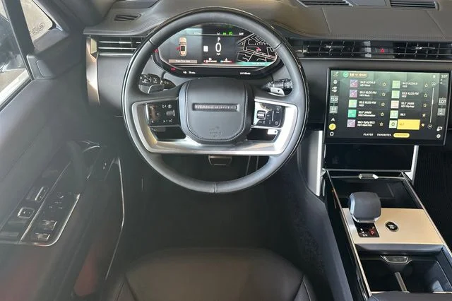 New 2026 Fuji White Land Rover SE image 13