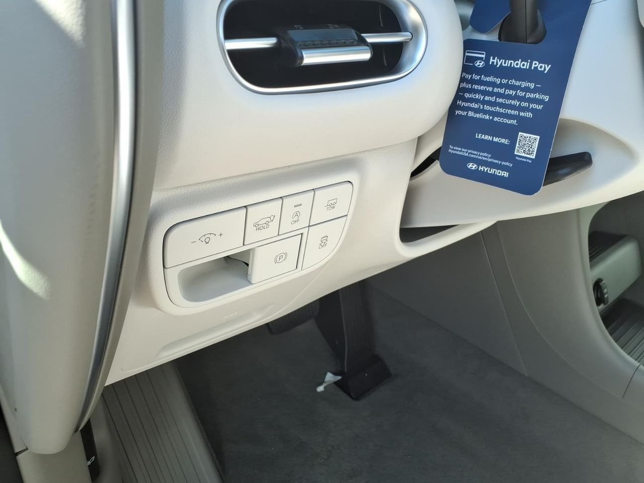 New 2026 Creamy White Pearl Hyundai SEL AWD image 27