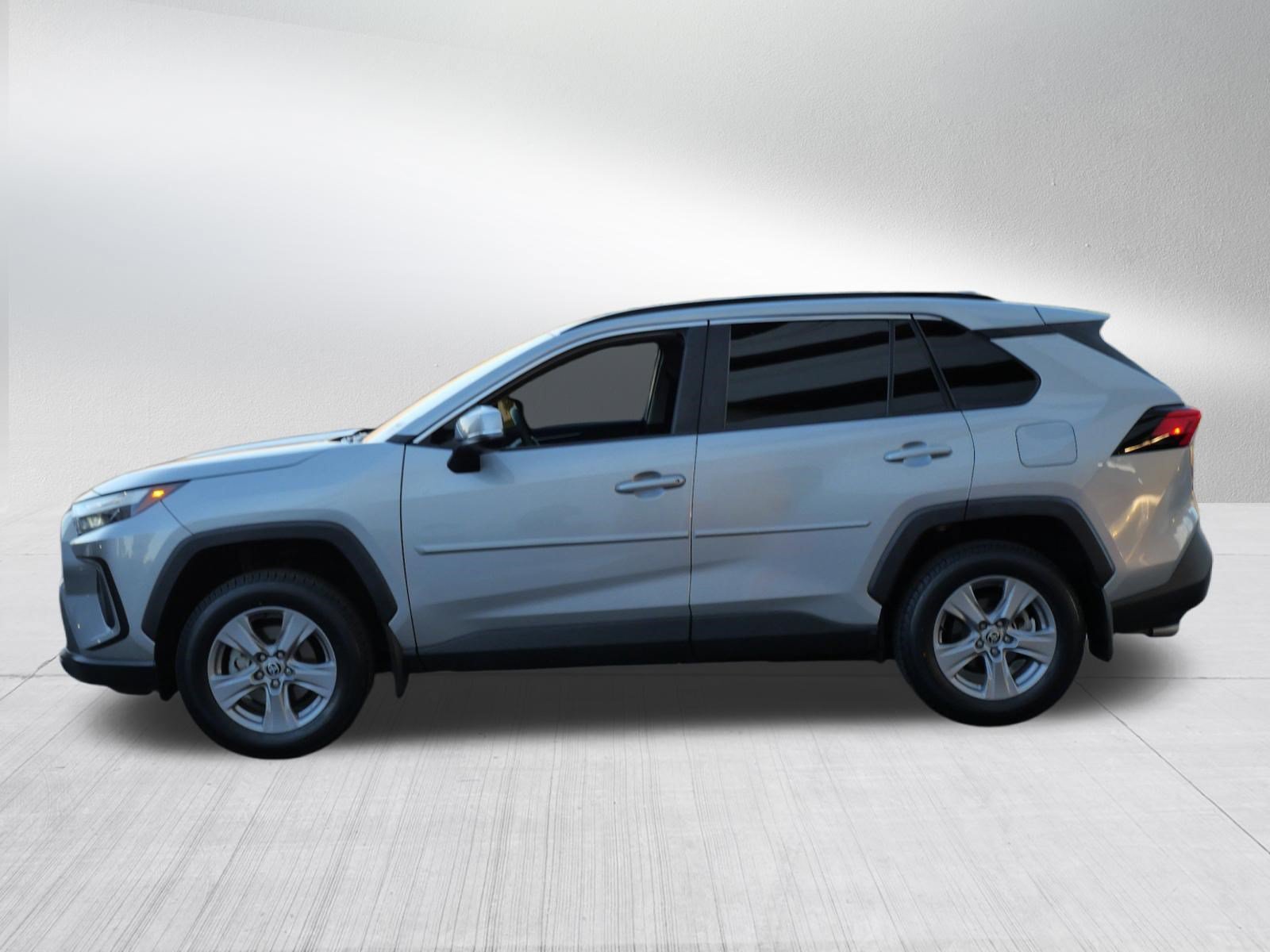 Certified Used 2022 Silver Sky Metallic Toyota XLE image 5