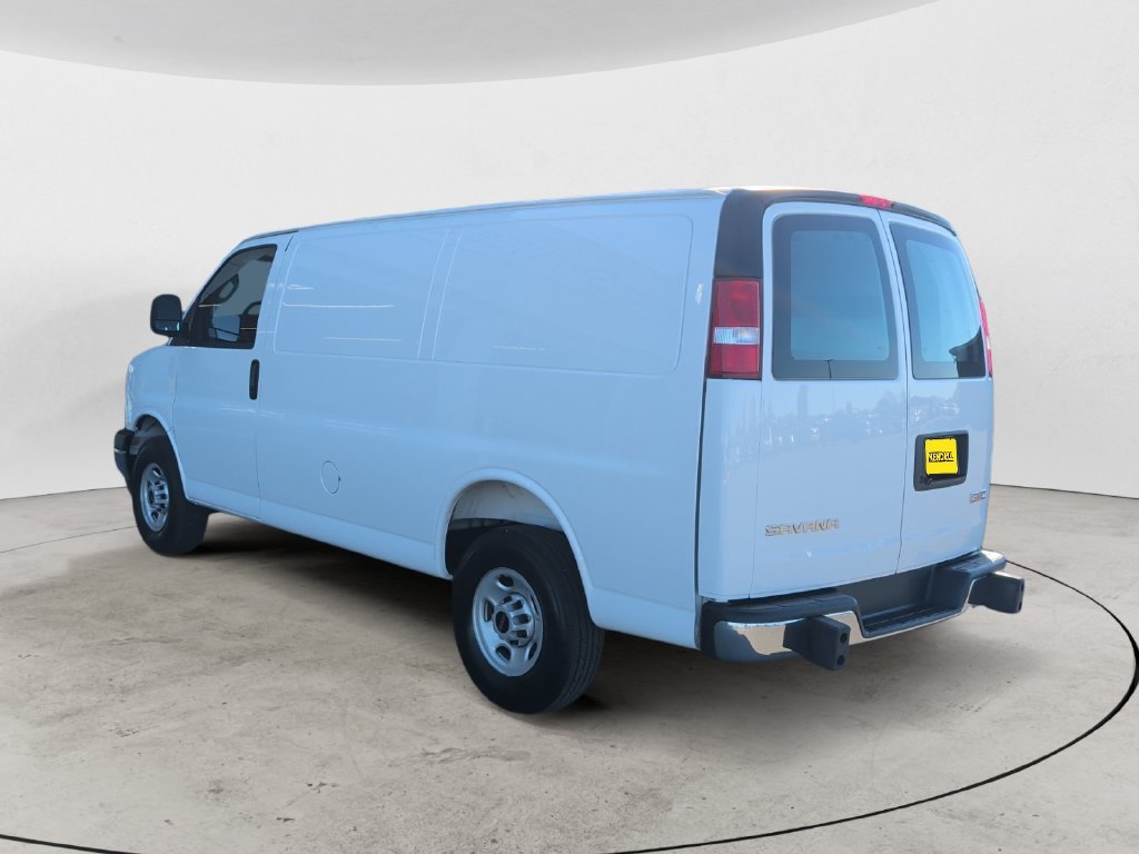 Used 2025 White GMC Work Van image 11