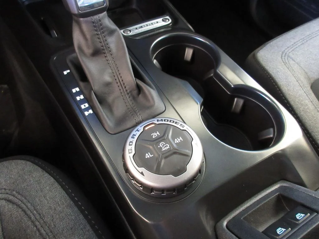 2025 Ford Bronco 4-Door Base - Photo 19