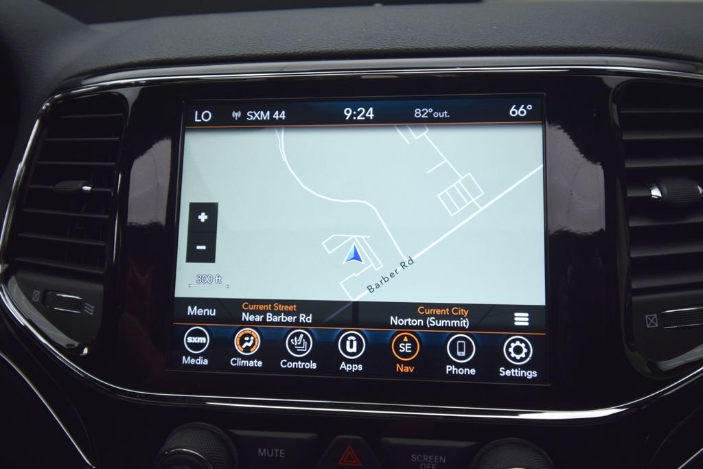 Used 2021 Gray Jeep Limited image 12