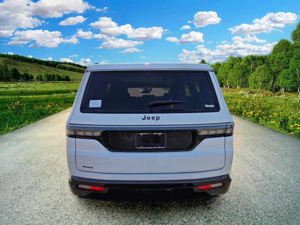New 2026 Bright White Clear-Coat Exterior Paint Jeep  image 5