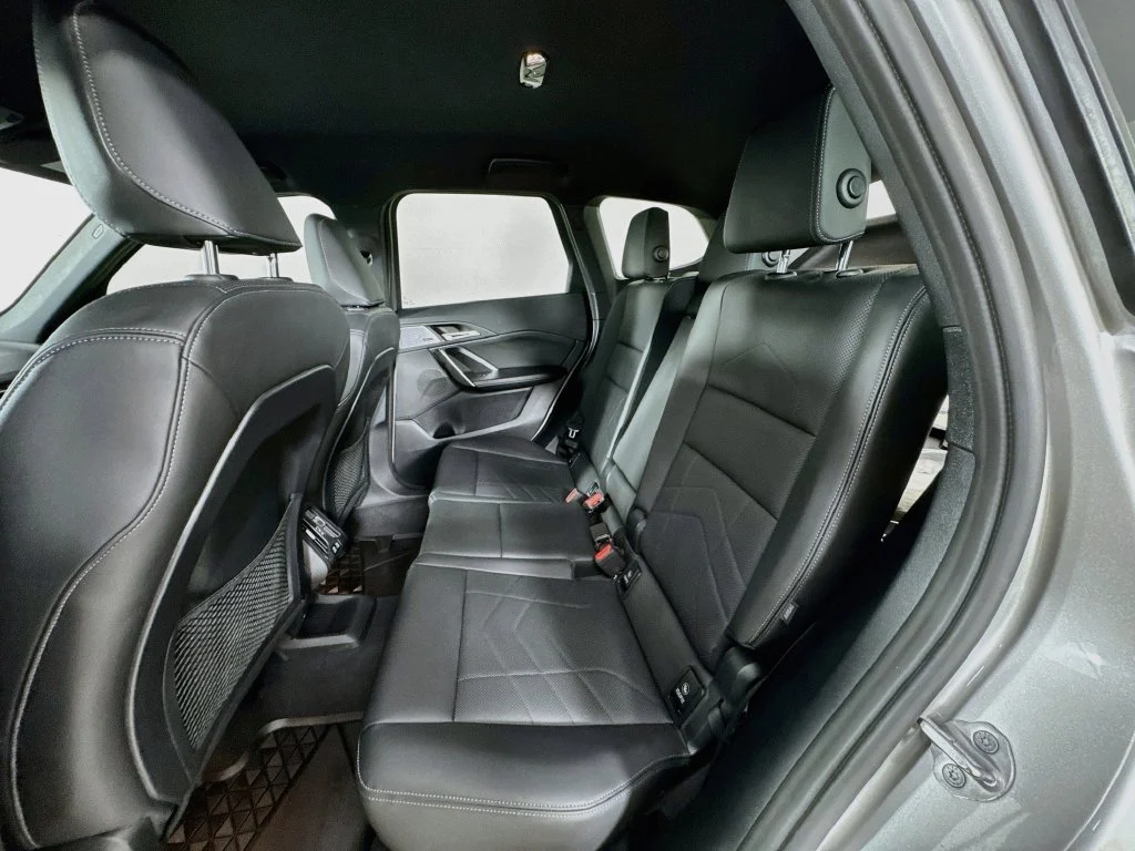 Used 2024 Silver BMW xDrive28i image 28