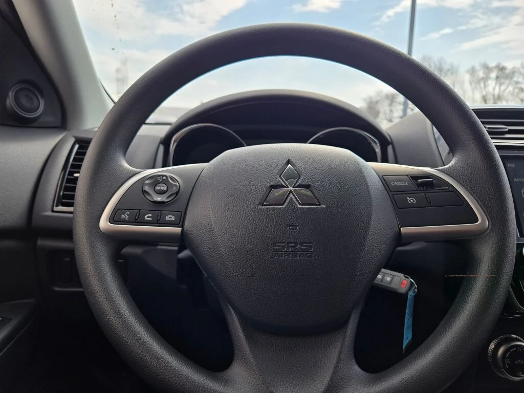 Used 2026 Gray Mitsubishi 2.0 ES image 25
