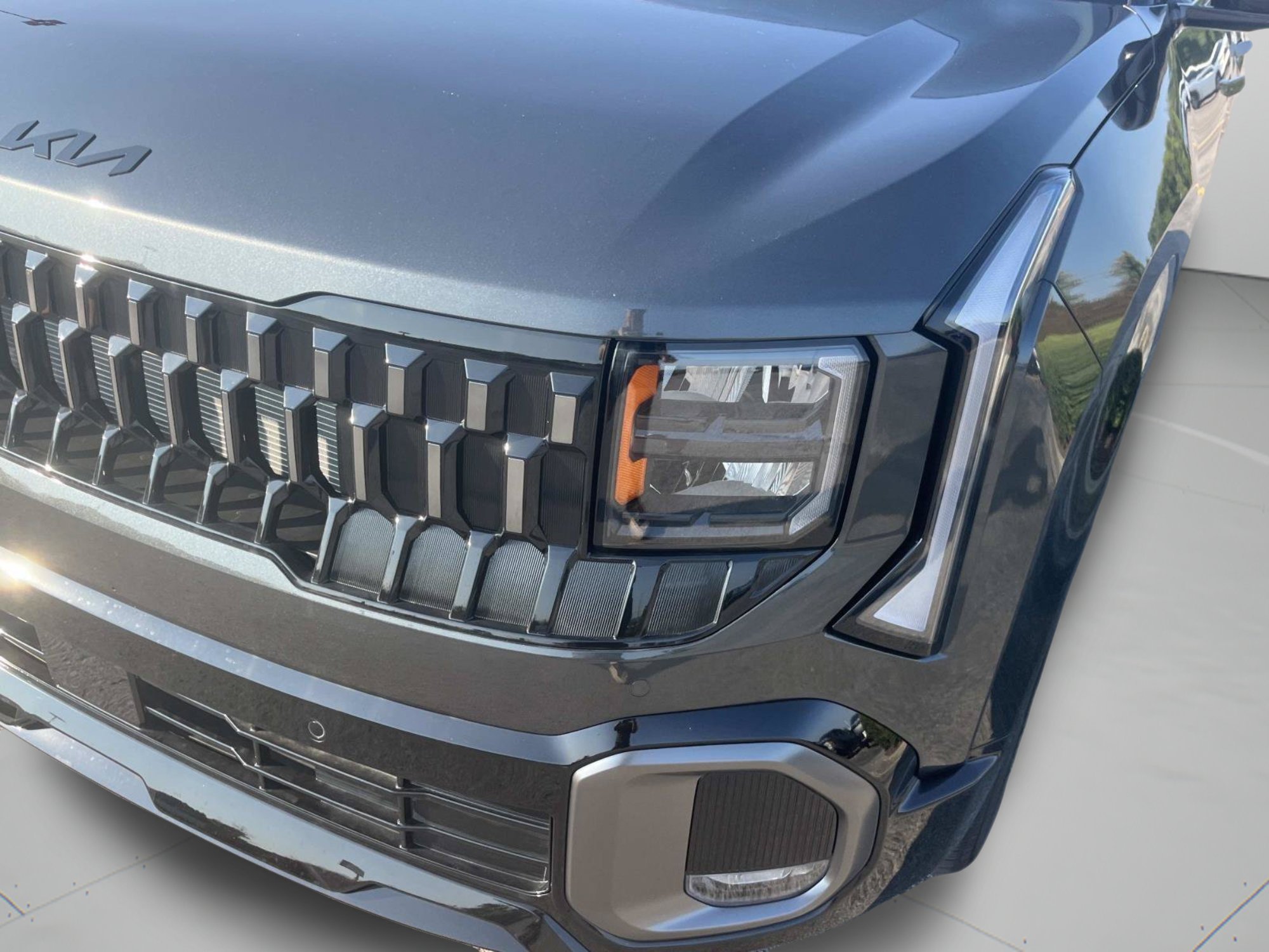 New 2027 Interstellar Gray Kia X-Line S image 9
