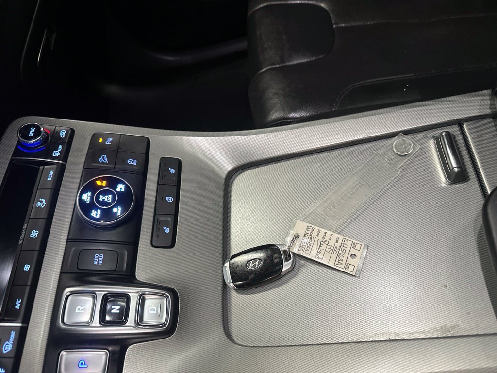 Certified Used 2020 Green Hyundai SEL image 17