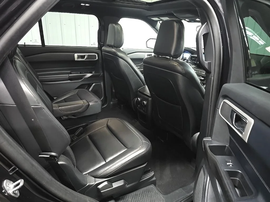 Used 2020 Black Ford XLT image 18