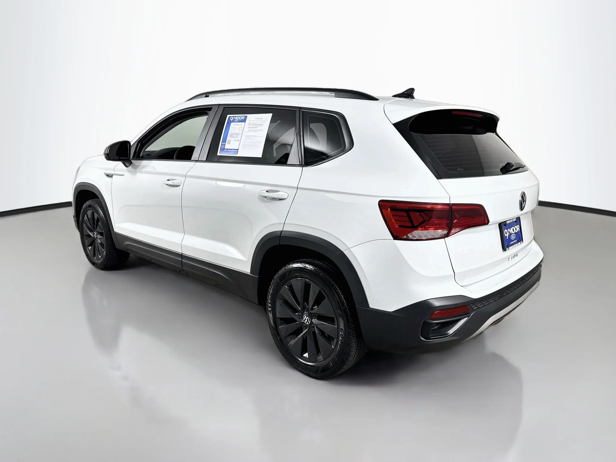 Used 2022 Pure White Volkswagen S image 5