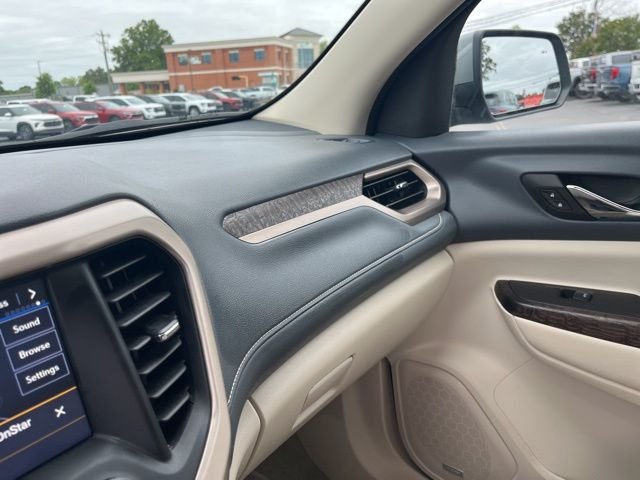 Used 2023 Silver GMC Denali image 32
