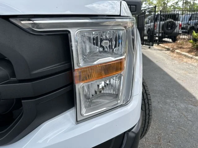 Used 2021 White Ford XL image 9