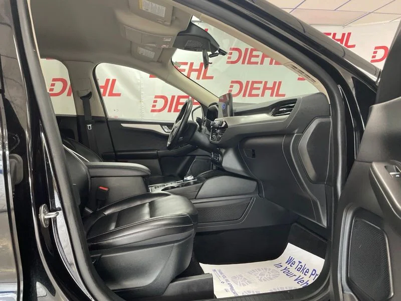 Used 2020 Black Ford SEL image 13