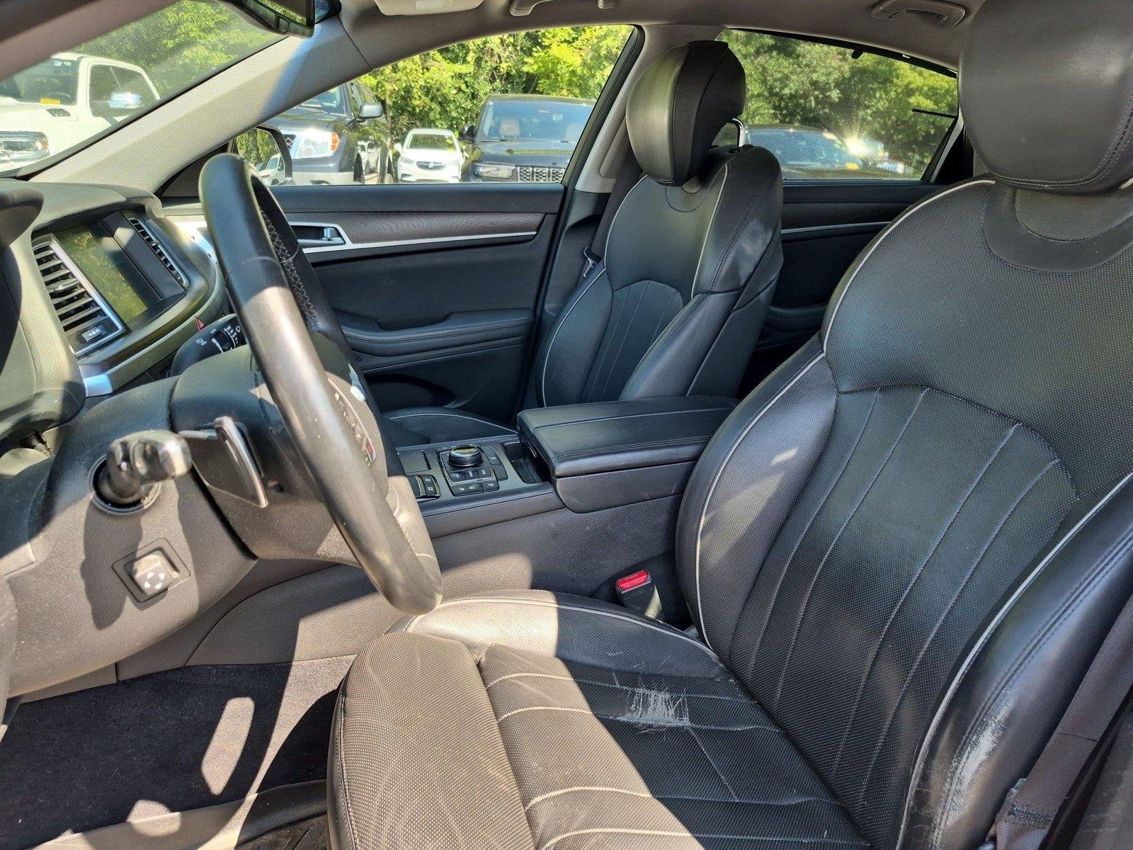 Used 2016 Parisian Gray Hyundai 3.8L image 18