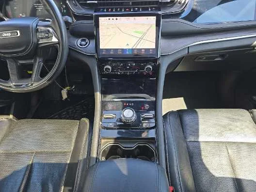 Used 2022 Silver Zynith Jeep Overland image 8