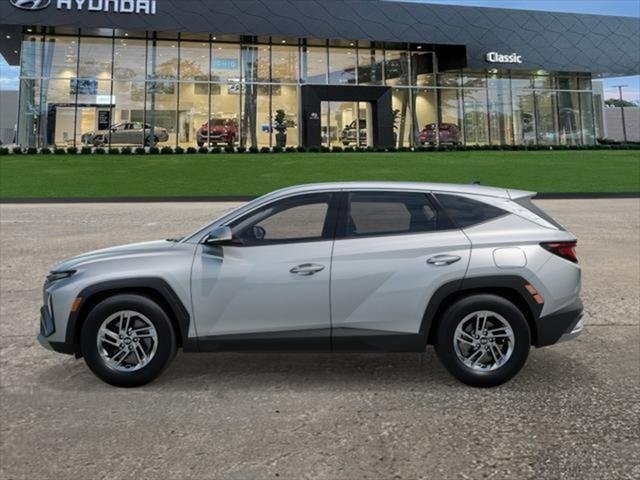 2025 Hyundai Tucson SE photo 3