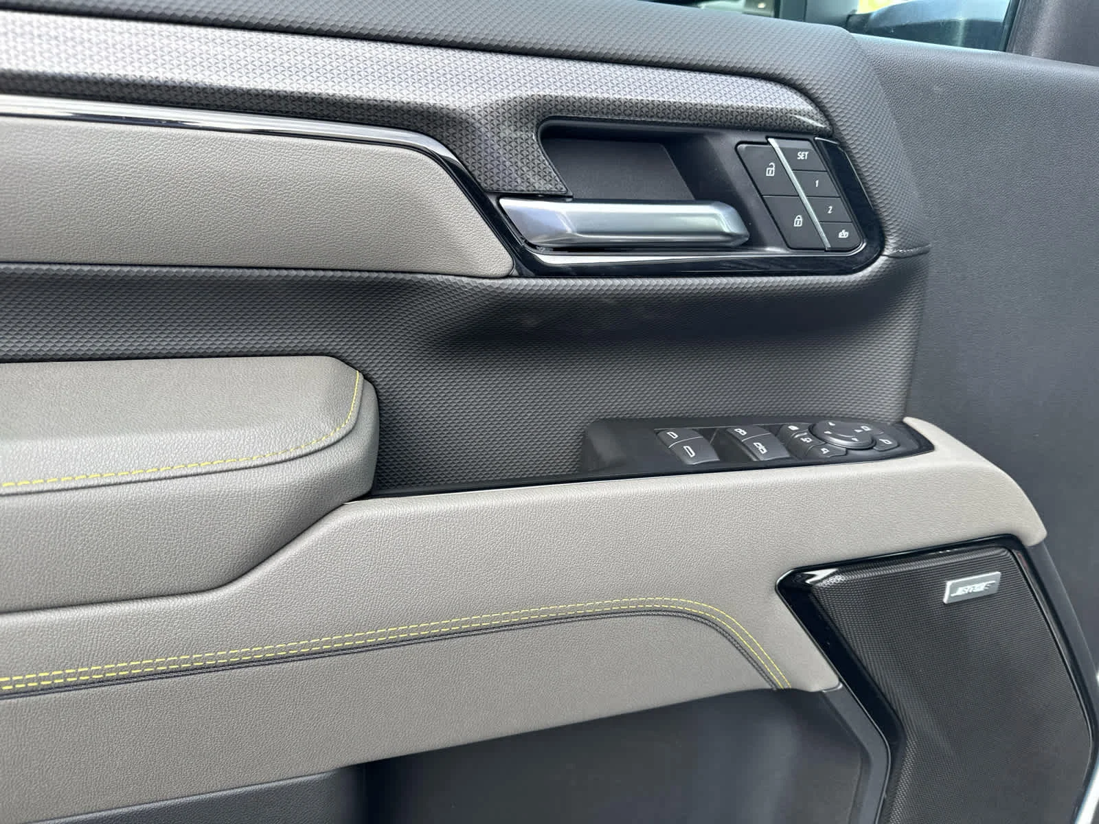 2026 Chevrolet Silverado 2500HD ZR2 - Photo 16
