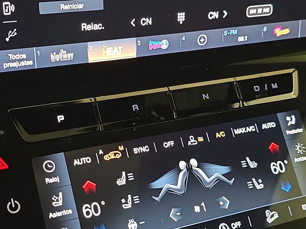 Used 2025 Bianco Maserati Modena image 26