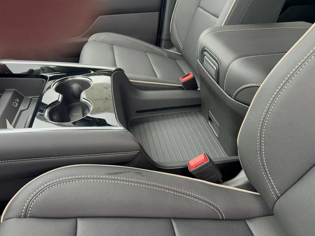 New 2026 Dark Ash Metallic Chevrolet Premier image 10