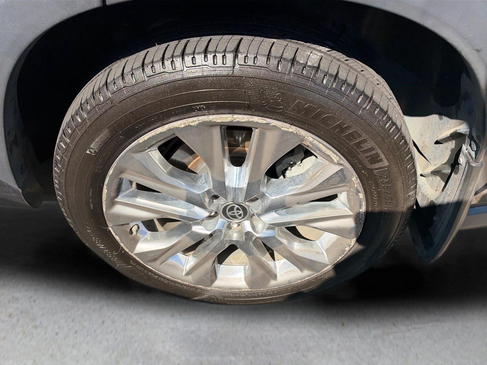 Used 2021 Magnetic Gray Metallic Toyota Hybrid Limited image 19