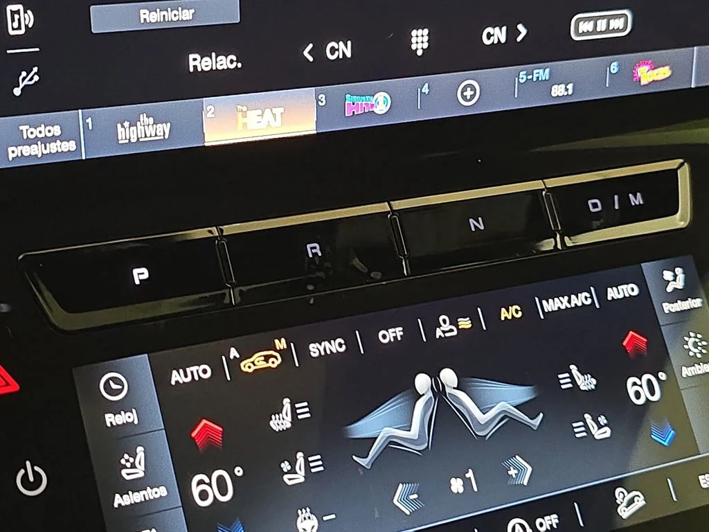 Used 2025 Bianco Maserati Modena image 26