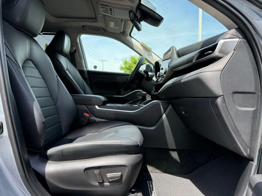 Certified Used 2024  Toyota XLE image 20
