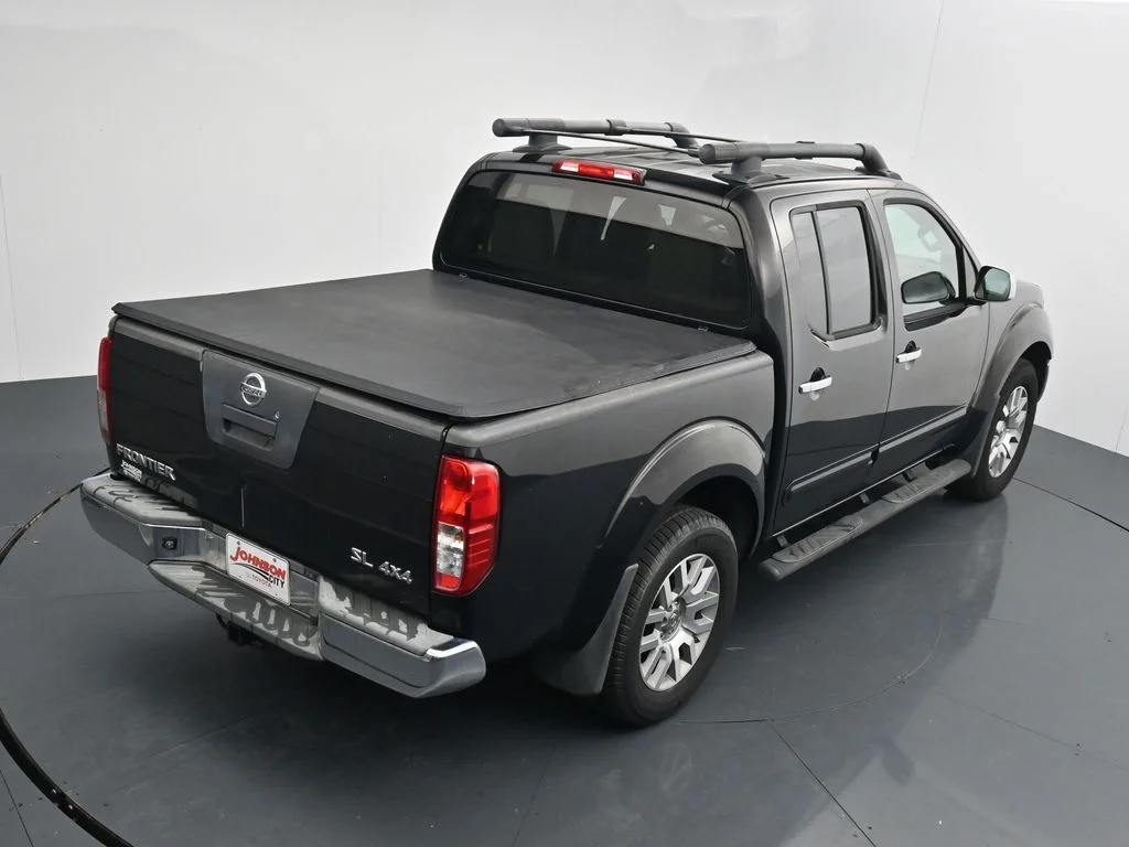 Used 2012 Black Nissan SL image 27