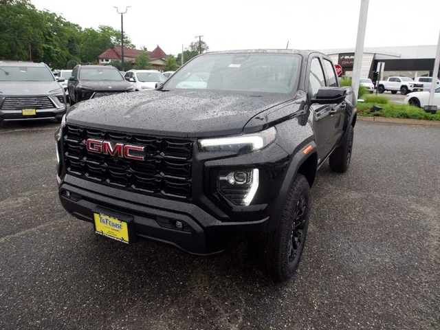 2026 GMC Canyon Elevation