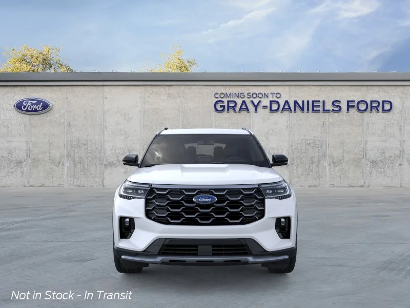 New 2026 Star White Metallic Tri-Coat Ford Platinum™ image 6