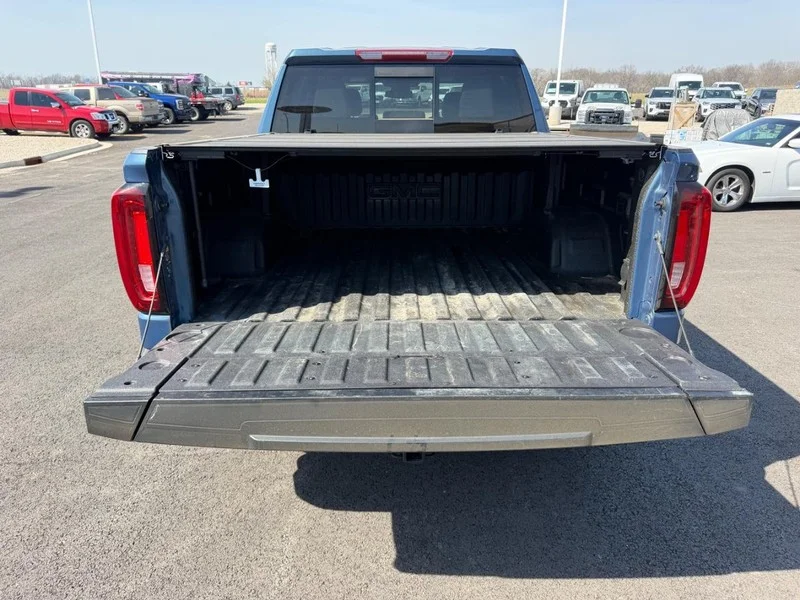 Certified Used 2024 Metallic GMC SLT image 7