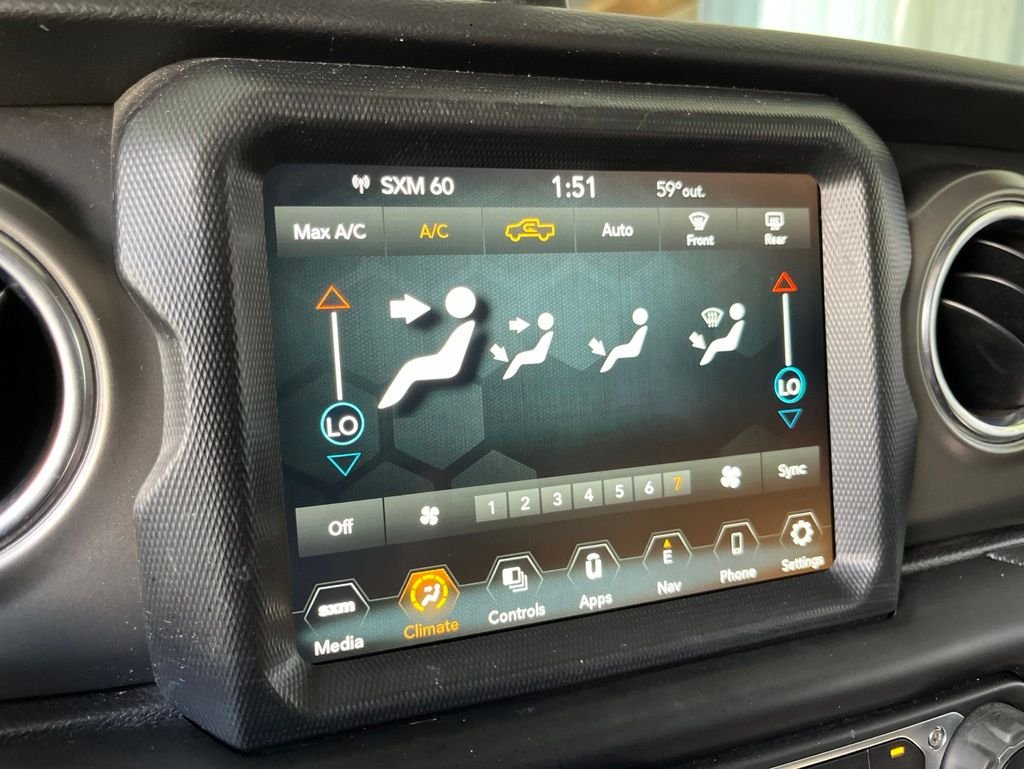 Used 2022 Silver Jeep Rubicon image 32