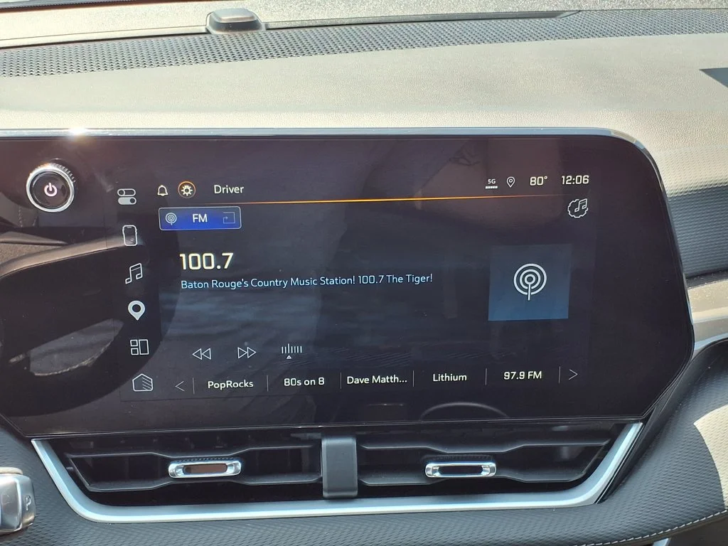 Used 2025 Gray Chevrolet LT image 25