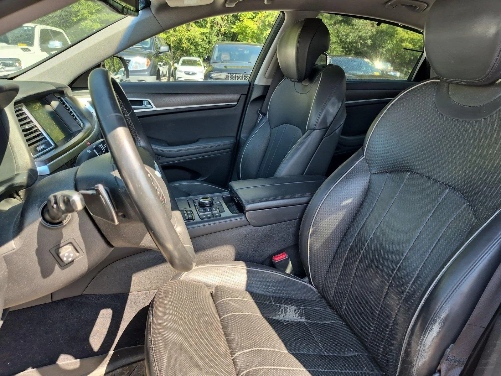 Used 2016 Parisian Gray Hyundai 3.8L image 18
