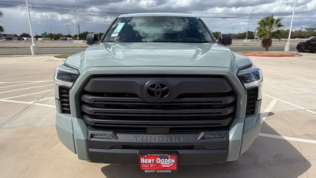 New 2026 Lunar Rock Toyota SR5 image 2