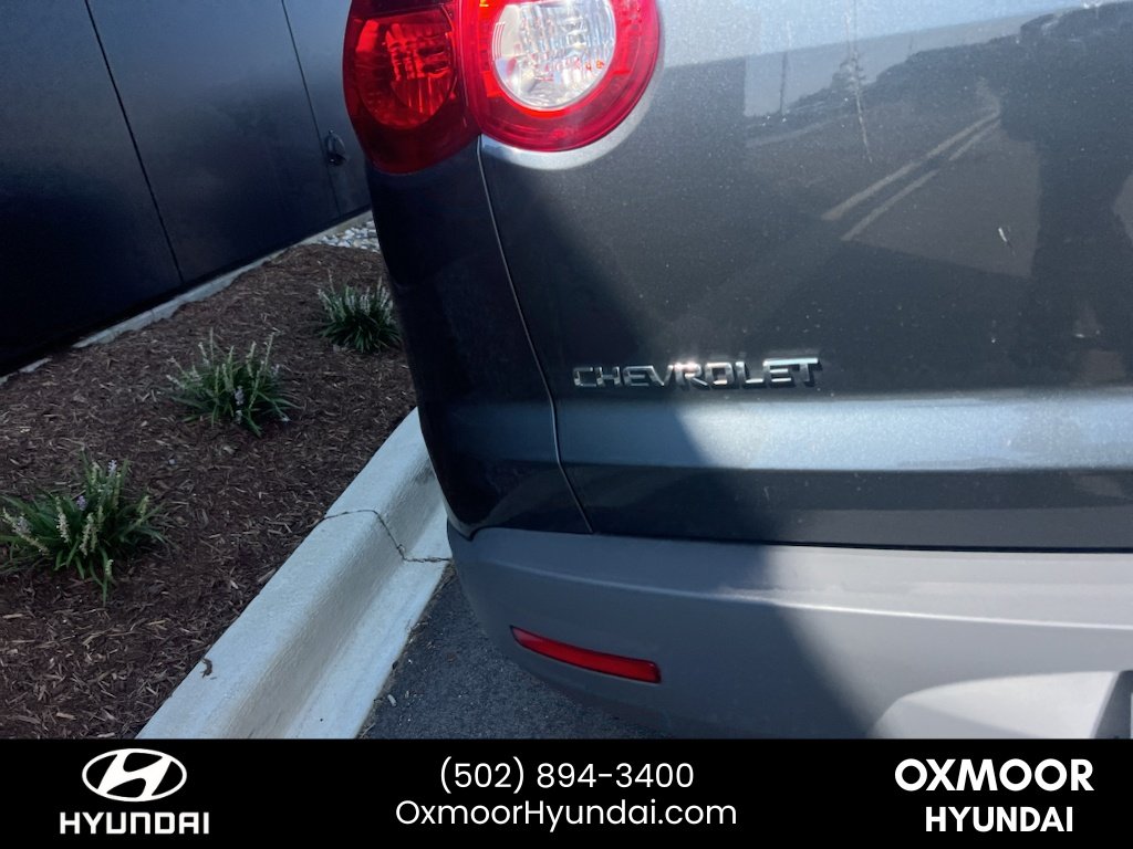 Used 2009 Cyber Gray Metallic Chevrolet LS image 15
