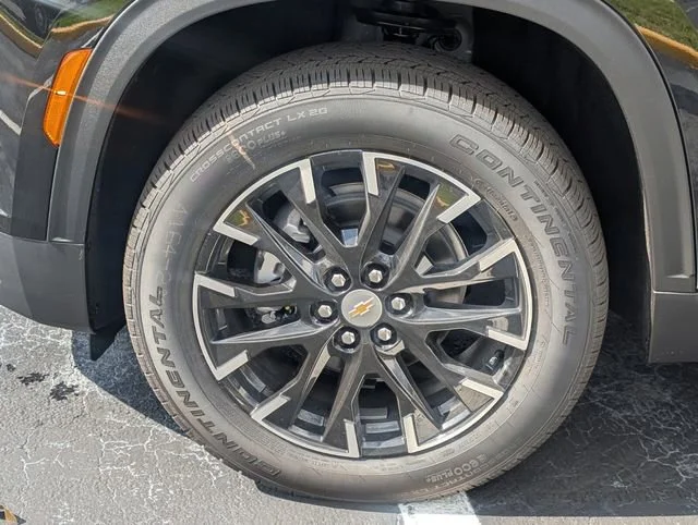 New 2026 Mosaic Black Metallic Chevrolet LT image 14