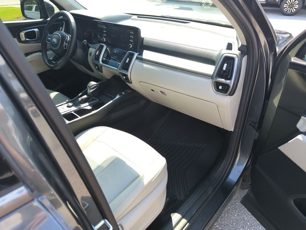 Used 2021 Gray Kia S image 35