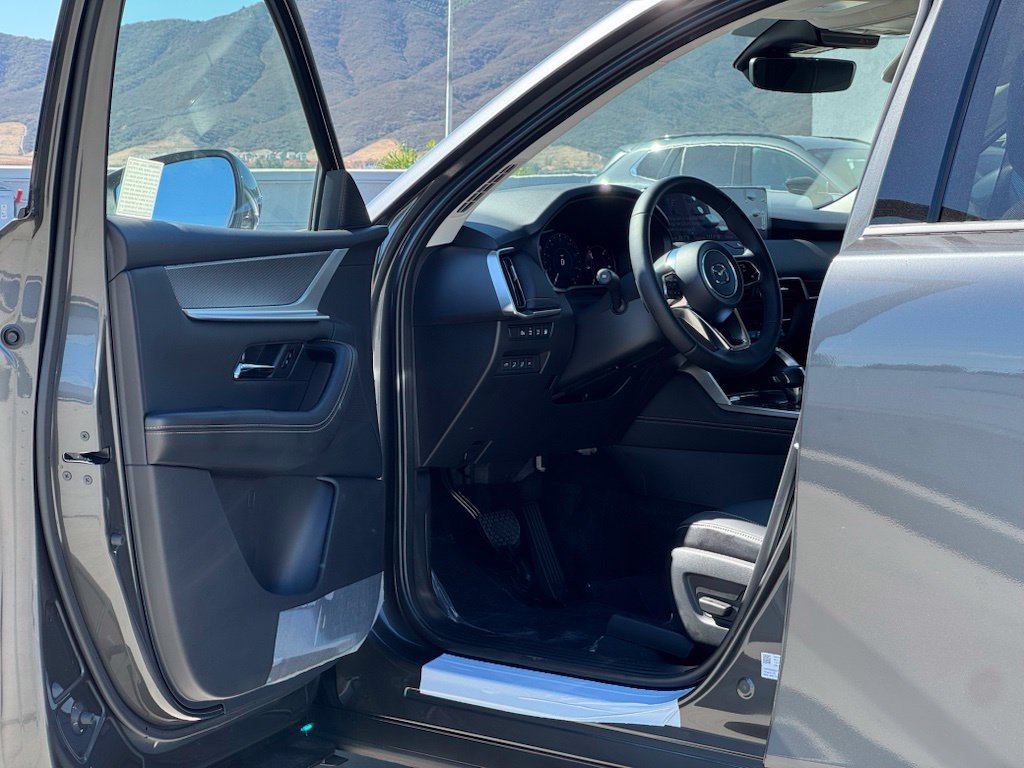 2026 Mazda CX-90 Preferred Package - Photo 8