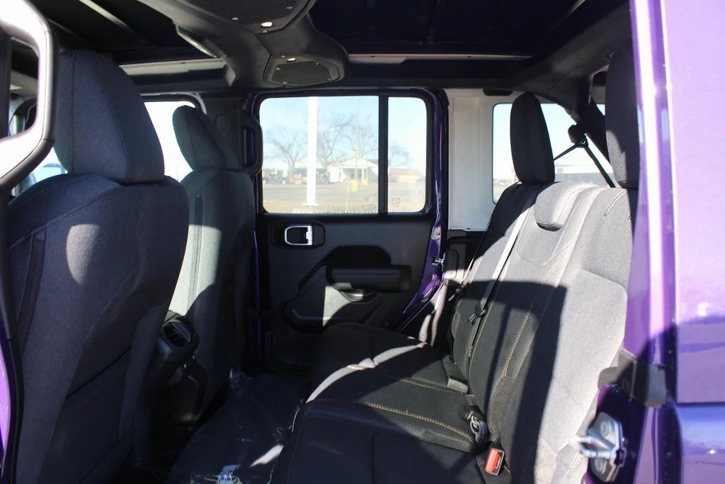 New 2026 Reign Exterior Paint Jeep Sport S image 9