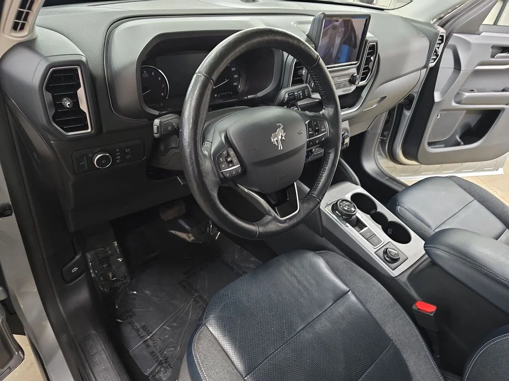 Used 2022 Silver Ford Outer Banks image 15