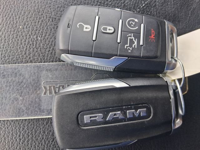 Used 2022 Blue Ram Laramie image 14