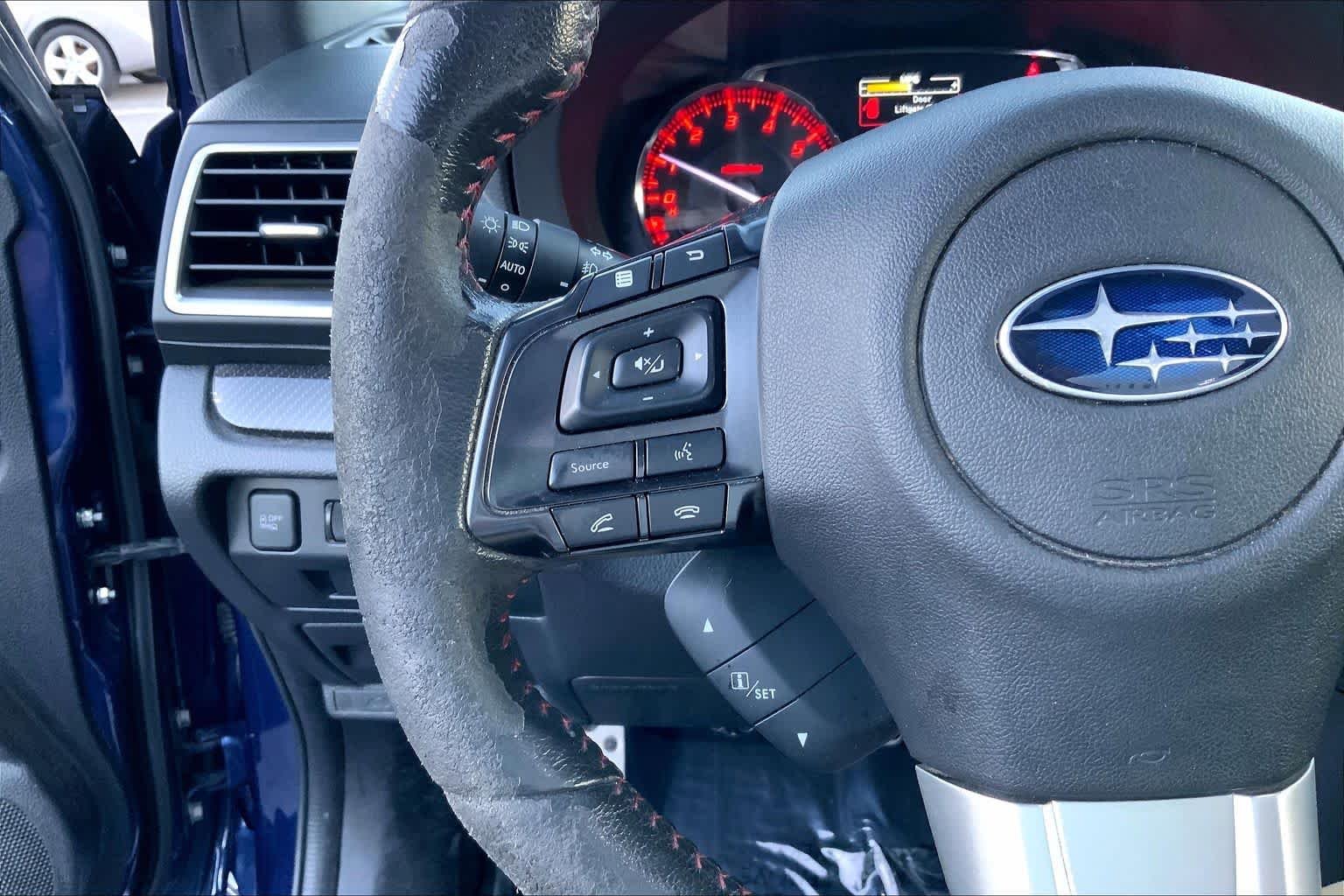 Used 2016 Lapis Blue Pearl Subaru Limited image 19