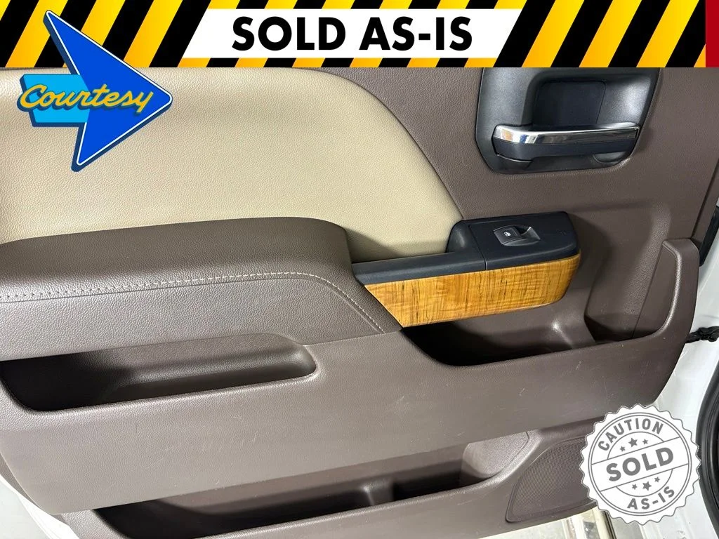 Used 2017 White GMC SLT image 34